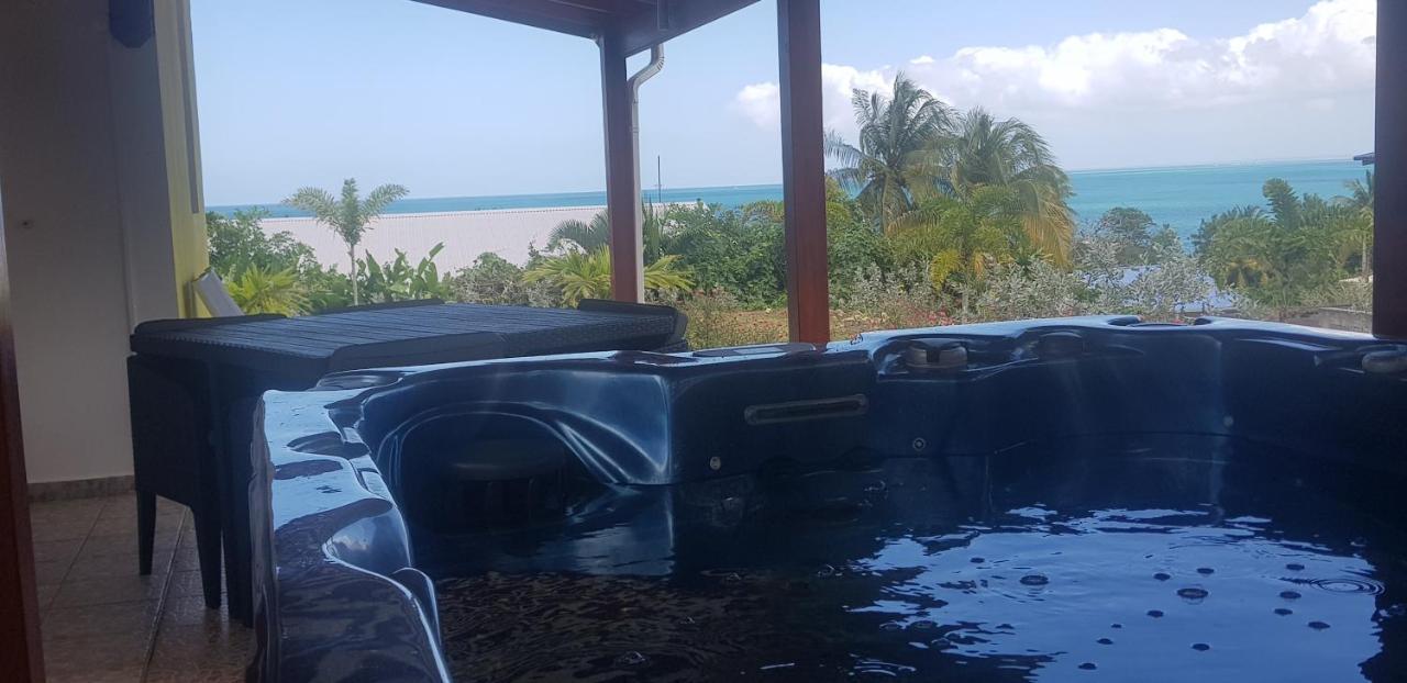 L'Alizee & Spa Jacuzzi Privatif Haut De Gamme Sainte-Rose Exterior photo